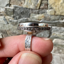 Load image into Gallery viewer, Labradorite Ring, Size 8