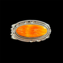 Load image into Gallery viewer, Spiny Oyster Shell Cuff by Artie Yellowhorse