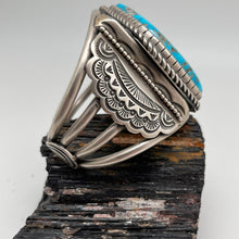 Load image into Gallery viewer, Blue Gem Turquoise Cuff
