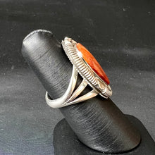 Load image into Gallery viewer, Spiny Oyster Ring by Artie Yellowhorse, Size 7

