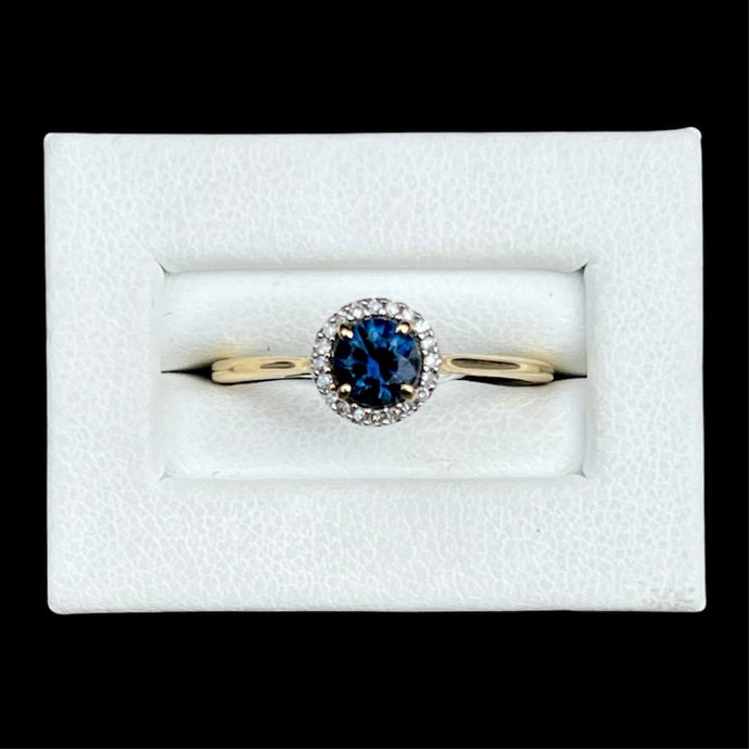 Montana Sapphire Ring with Diamonds in Yellow Gold, Size 7