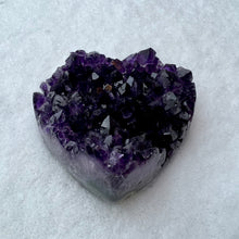 Load image into Gallery viewer, Amethyst Heart, AAA quality
