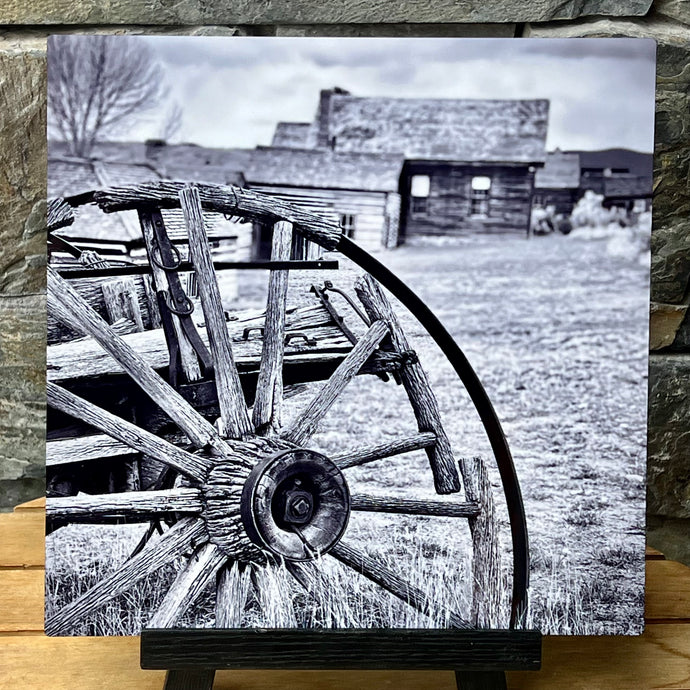 Bannack, Montana by Daphne Dennison