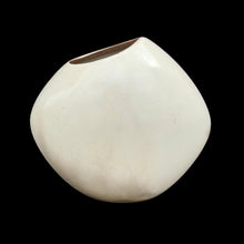 Load image into Gallery viewer, Horse Hair Pottery (Medium)
