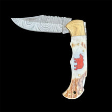 Load image into Gallery viewer, Gwynn Inlay 7.5” Damascus Steel Folding Single Blade Knife

