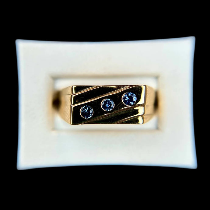 Men’s Montana Yogo Sapphire Ring in Yellow Gold, Size 11
