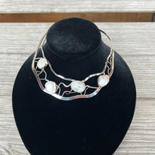 Load image into Gallery viewer, Pearl Neck Cuff
